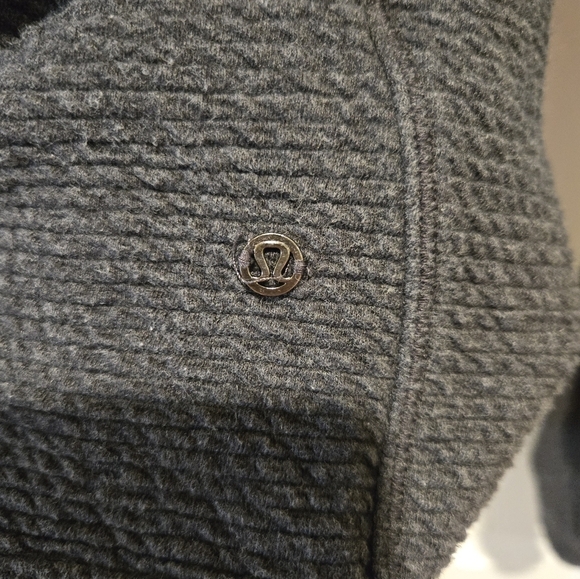 Lululemon size 4 full zip easy going jacket in heathered black - Picture 10 of 11